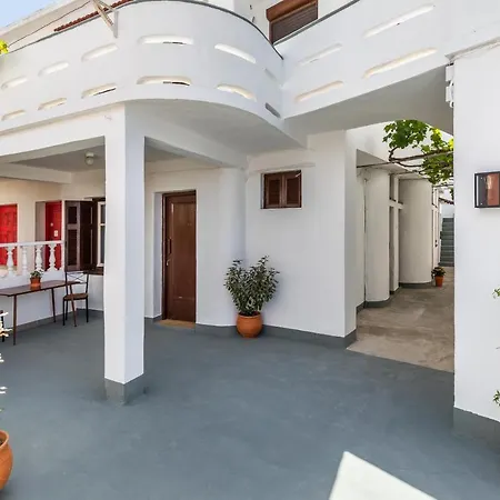 Πανσιόν Uncle John's Σκόπελος