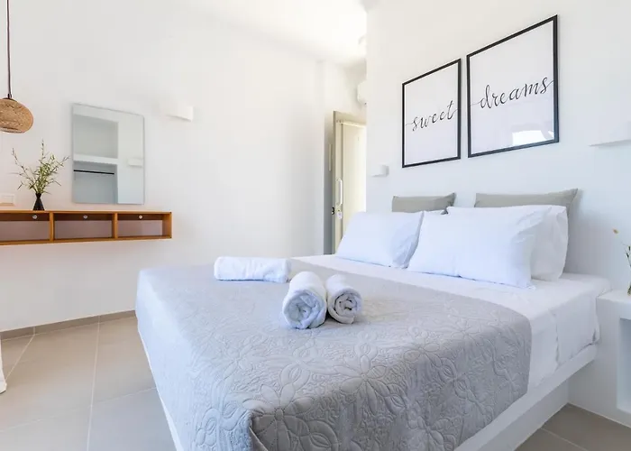 Guest house Uncle John's Skopelos Town