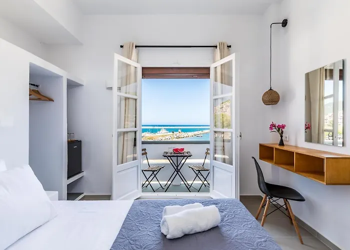 Guest house Uncle John's Skopelos Town