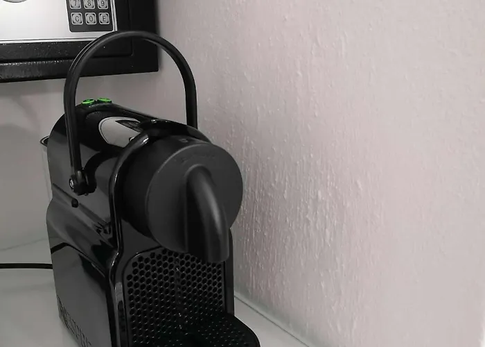 Uncle John's Skopelos Town